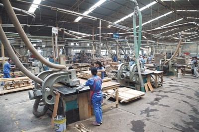 一些家具廠通過整體改造，已經(jīng)達(dá)到國(guó)家標(biāo)準(zhǔn)。